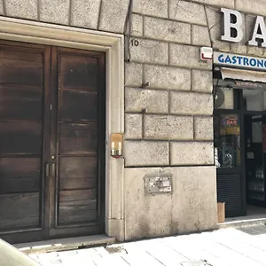 Alojamento de Acomodação e Pequeno-almoço - Monti, Roma